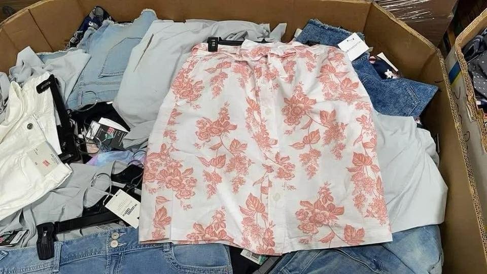 Mixed clothing - Image 2