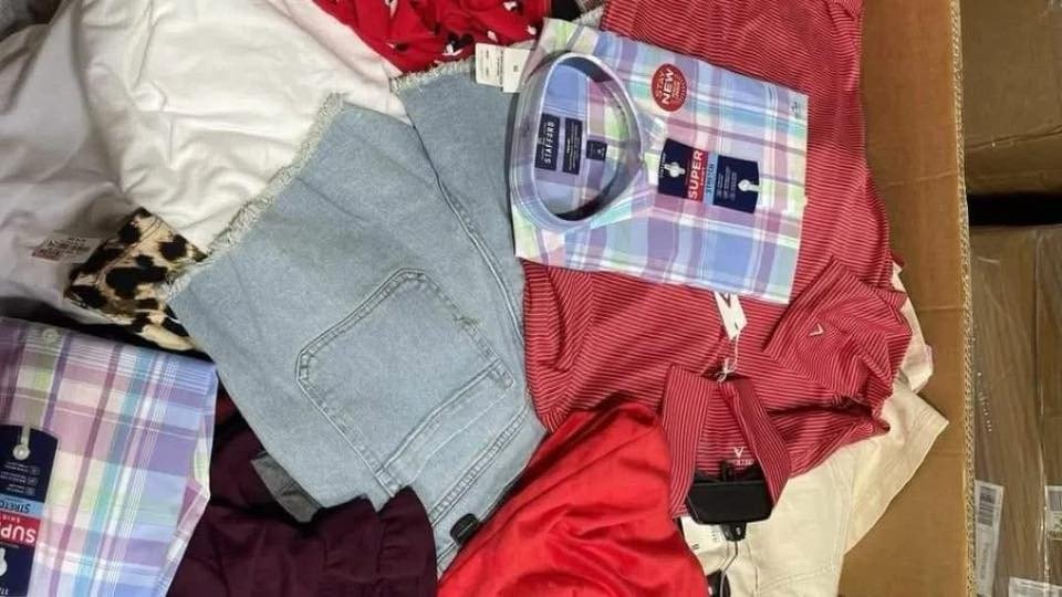 Mixed clothing - Image 4