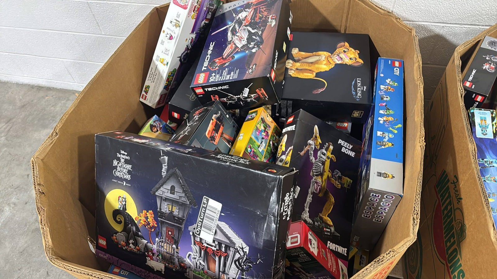 Lego Toys - Image 2