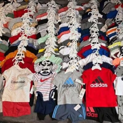Kids clothing