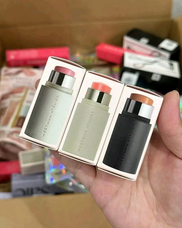 Cosmetics - Image 3