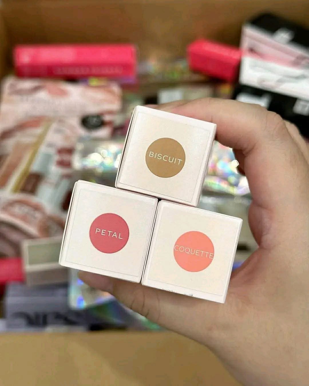 Cosmetics - Image 5