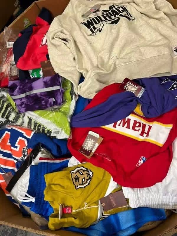 Clothing pallet - Image 6